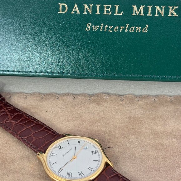 Vintage Stunning Daniel Mink Designer Swiss Made Watch extra thin 6.5MM - Picture 4 of 10